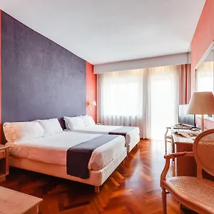 **** Hotel Culture Capodimonte Italy